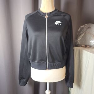 Nike Air Black Cropped Full-Zip Jacket Size M‎ — Athleisure Staple